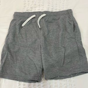 PRIMARK GRAY SWEATSHORTS SIZE MEDIUM